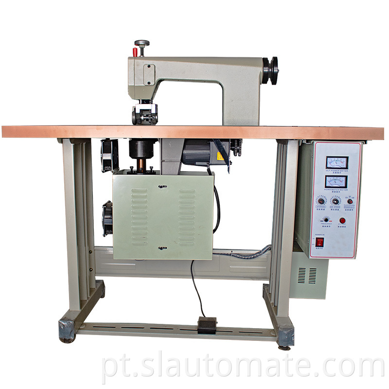 Ultrasonic lace machine